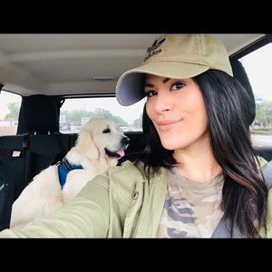 Meet your Posher, Samira